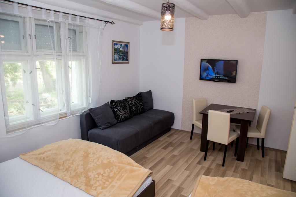 Hotel Casa Bella&Nova Palić Esterno foto