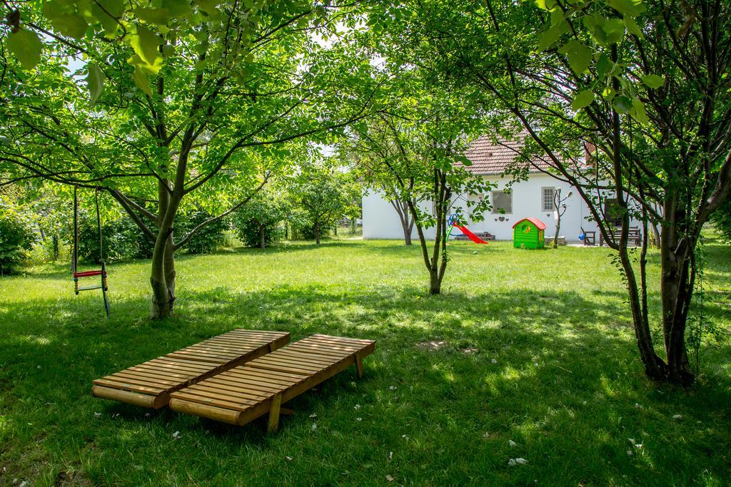 Hotel Casa Bella&Nova Palić Esterno foto