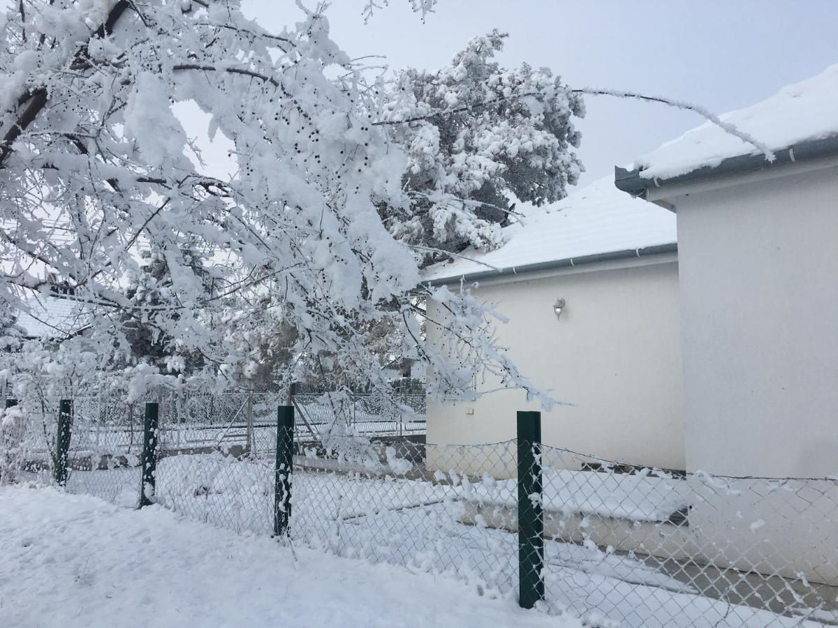 Hotel Casa Bella&Nova Palić Esterno foto